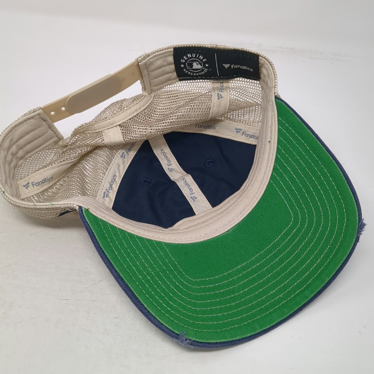 Fanatics New York Yankees MLB Blue One Size Trucker Hat Distressed Snapback Mesh