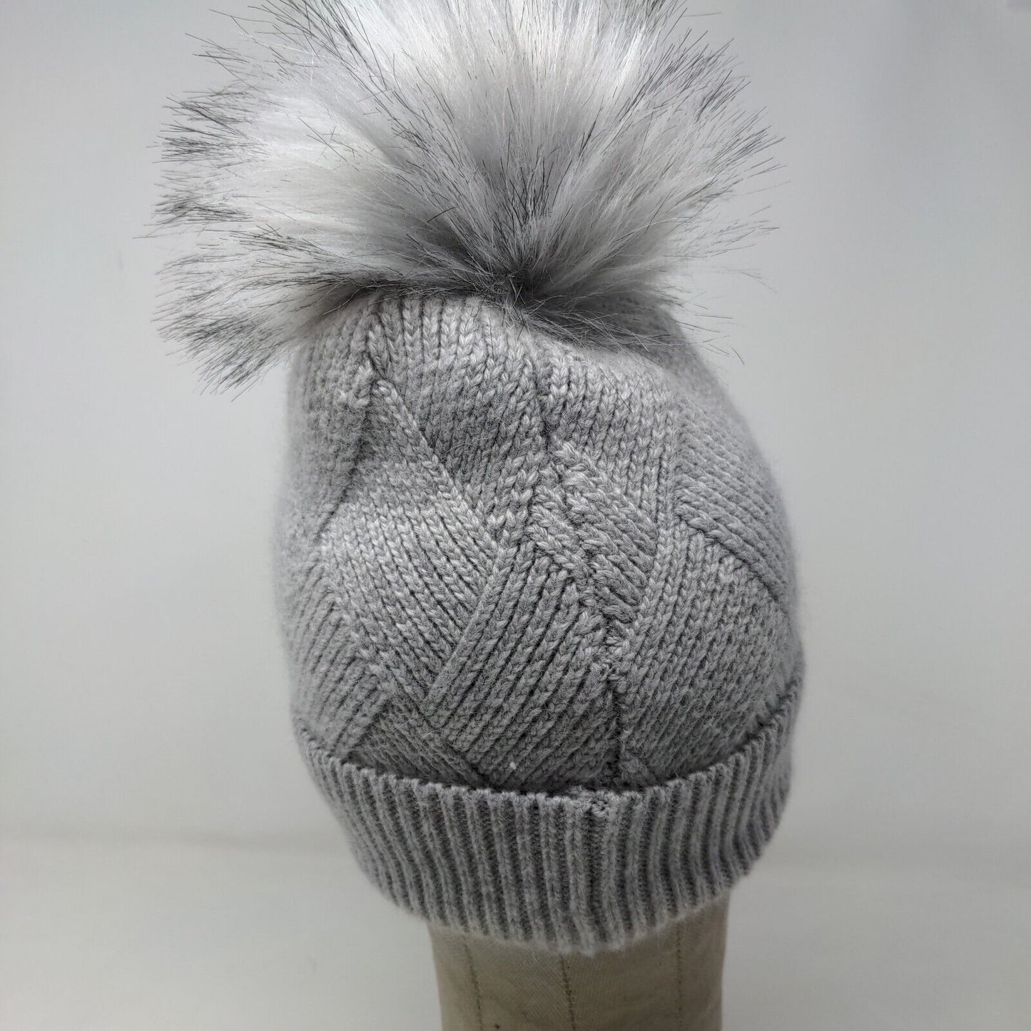 Norla Canada Women's Knit Beanie Hat Cap Gray Pom Pom Alpaca Acrylic Blend