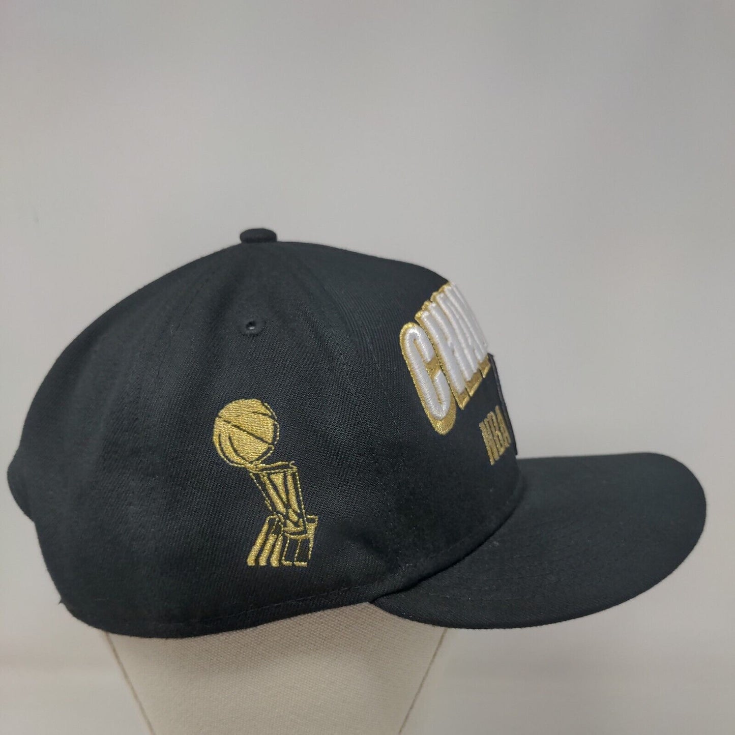 New Era Men's Snapback Hat Black OSFM Embroidered Toronto Raptors 9Fifty Logo