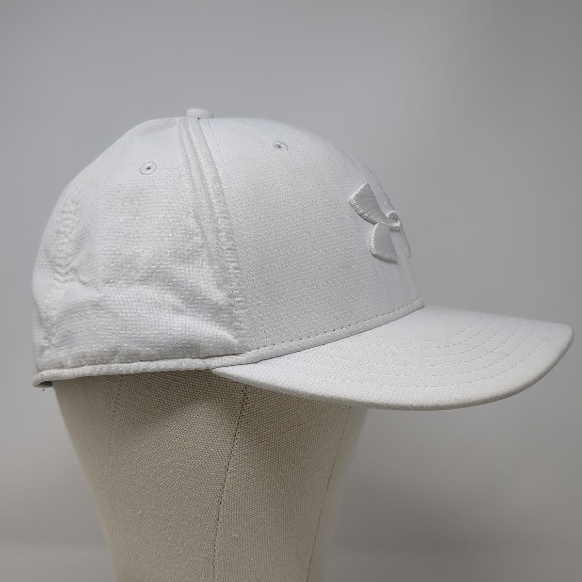 Under Armour Baseball Cap White XL Fitted Stretch Embroidered Logo Athletic Hat