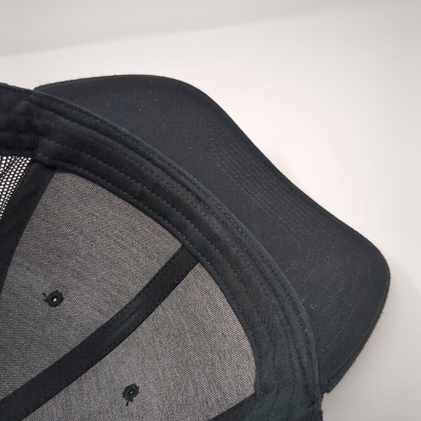 Idaho Snapback Trucker Hat Black OS Adjustable Mesh Back 6 Panel Richardson