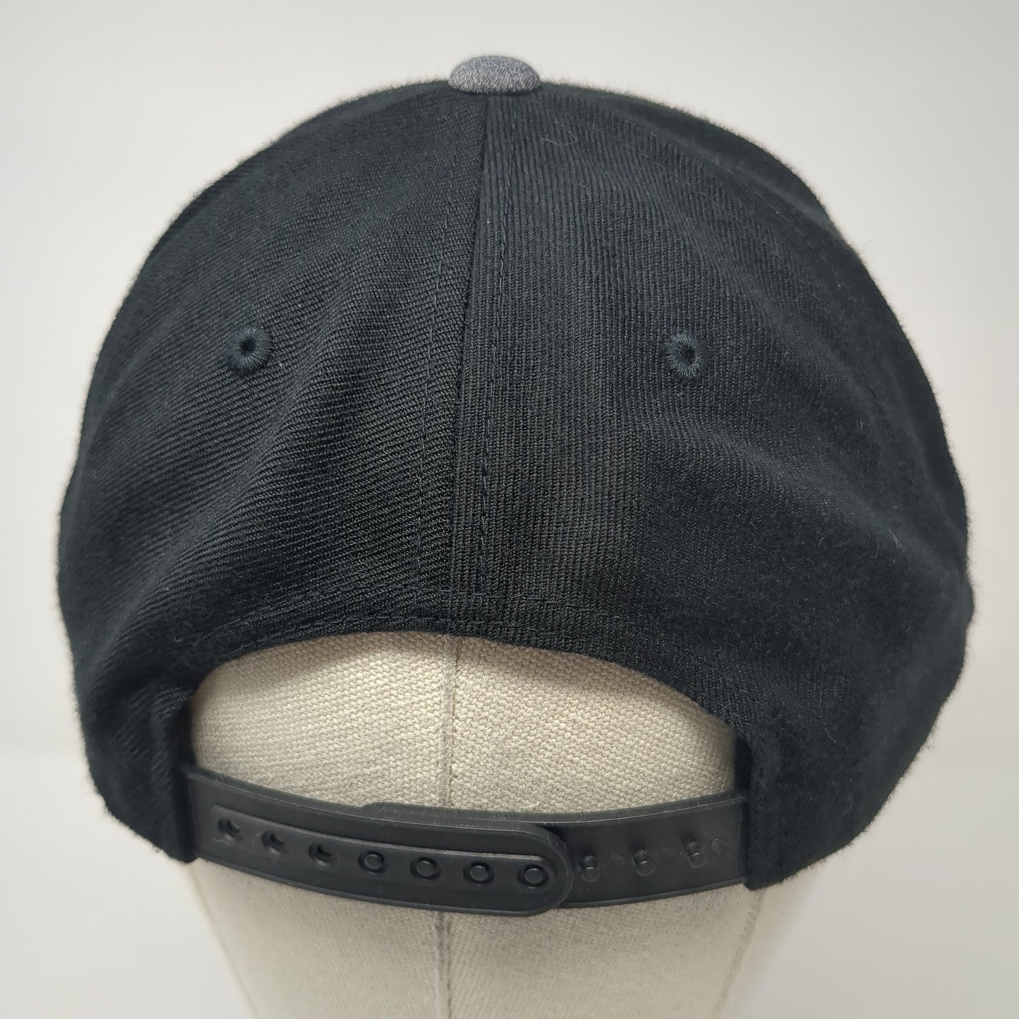 Sport-Tek Snapback Hat Black One Size Adjustable Embroidered 6 Panel Yupoong