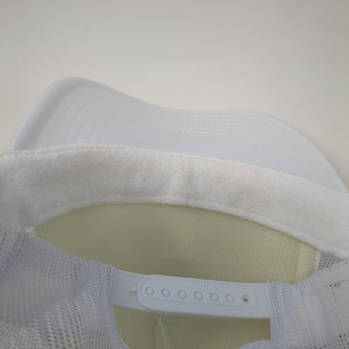 Umbrella Snapback Trucker Hat White OSFM Adjustable Mesh Back Rope Otto