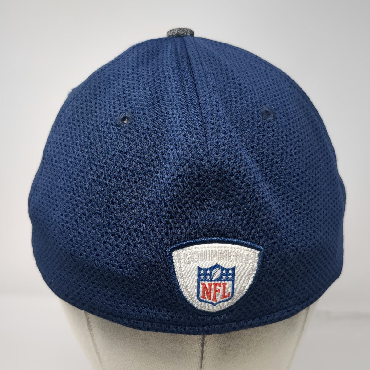 New Era Seattle Seahawks NFL Baseball Cap Blue Gray White Green M 39THIRTY Fit