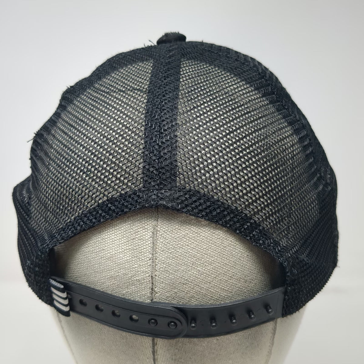 Adidas Trucker Hat Black OSFM Trefoil Logo Patch Rope Mesh Back Snapback Foam