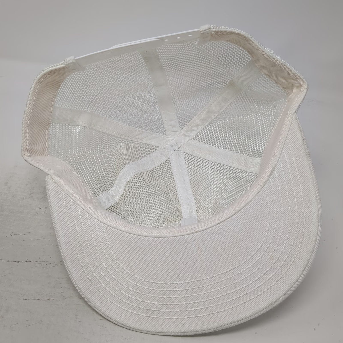 Trucker Hat White DeKalb Rooster Seed Agriculture Mesh Patch Snapback Vintage