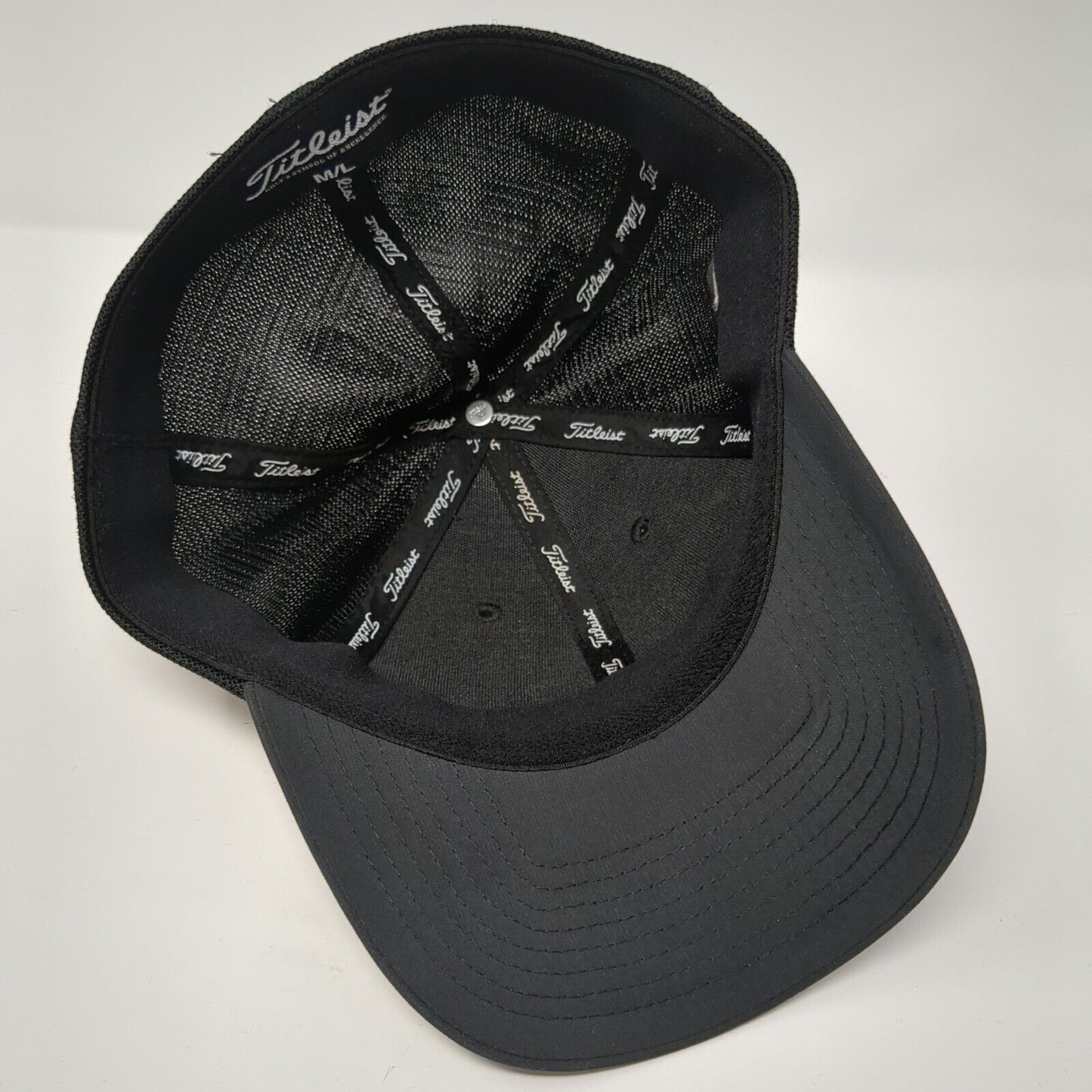 Titleist Fitted Mesh Back Hat Black M/L Embroidered Solid Vent Holes