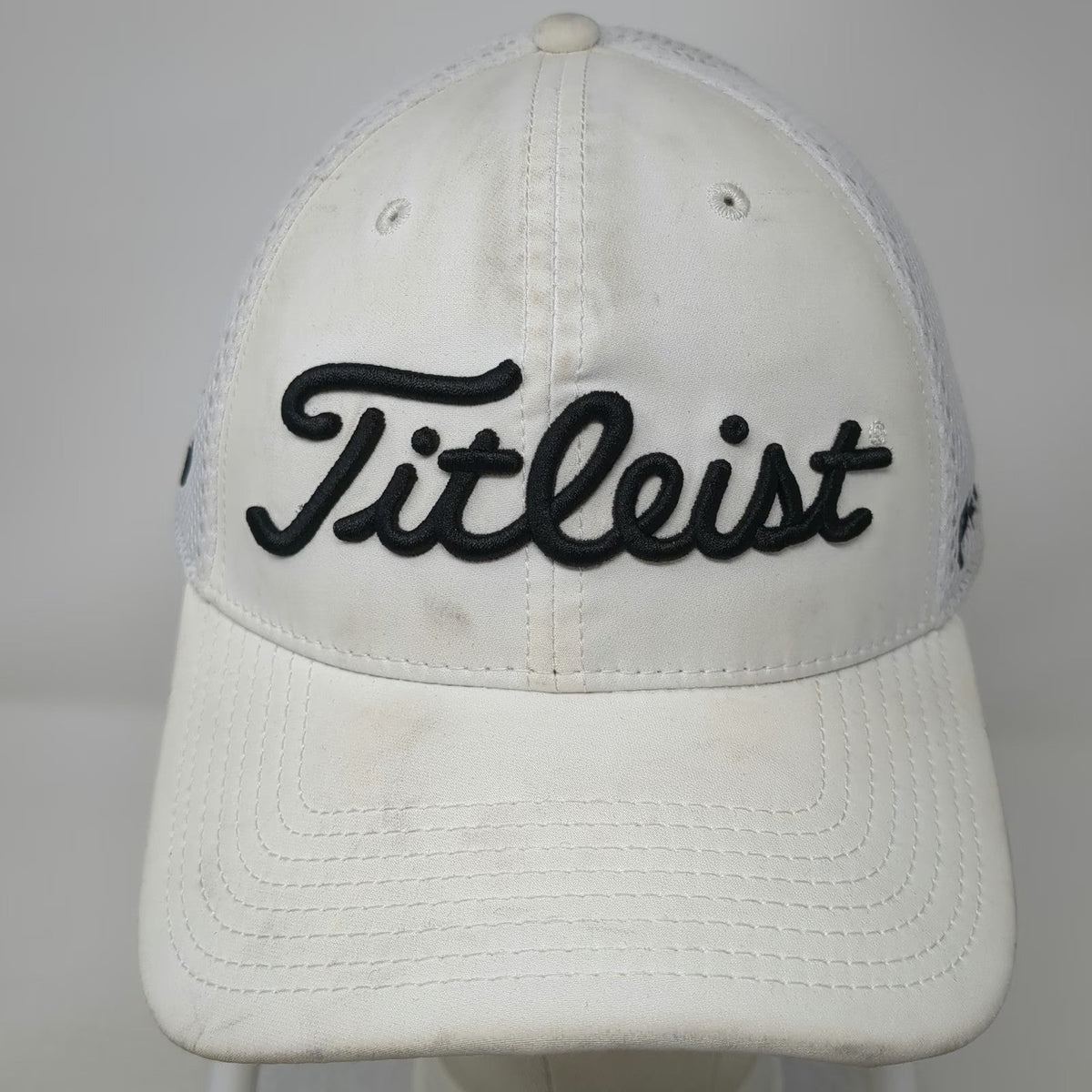 Titleist Baseball Cap White L Mesh Back Stretch Fit New Era Pro V1 FJ Golf Hat