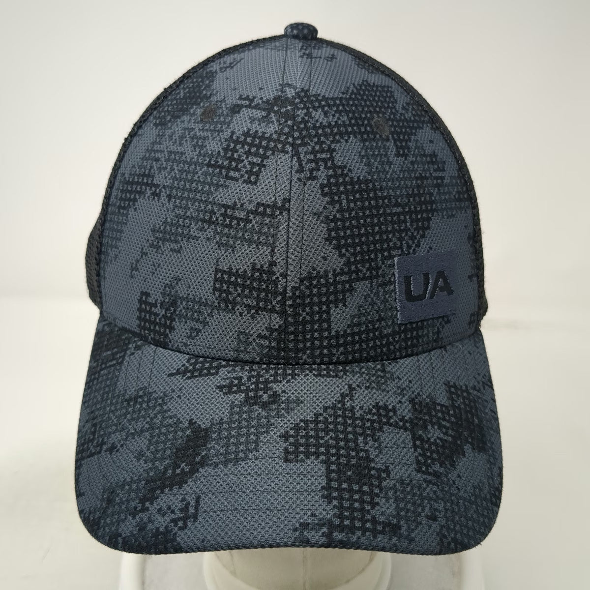 Under Armour Trucker Hat Gray One Size Digital Camo Mesh Back Snapback Logo