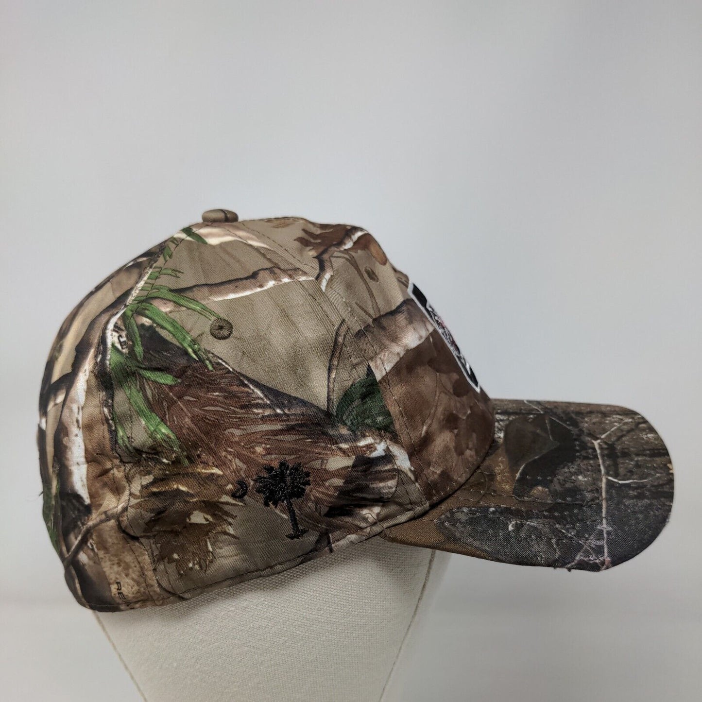 South Carolina Gamecocks Fitted Hat Camo Size L/XL Embroidered Under Armour NCAA