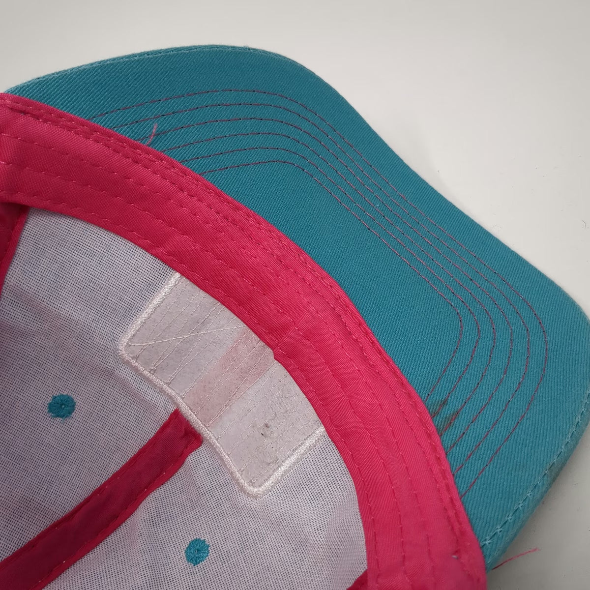 Rockville Trucker Hat Blue Pink One Size Zoo Boise Giraffe Mesh Snapback 1916