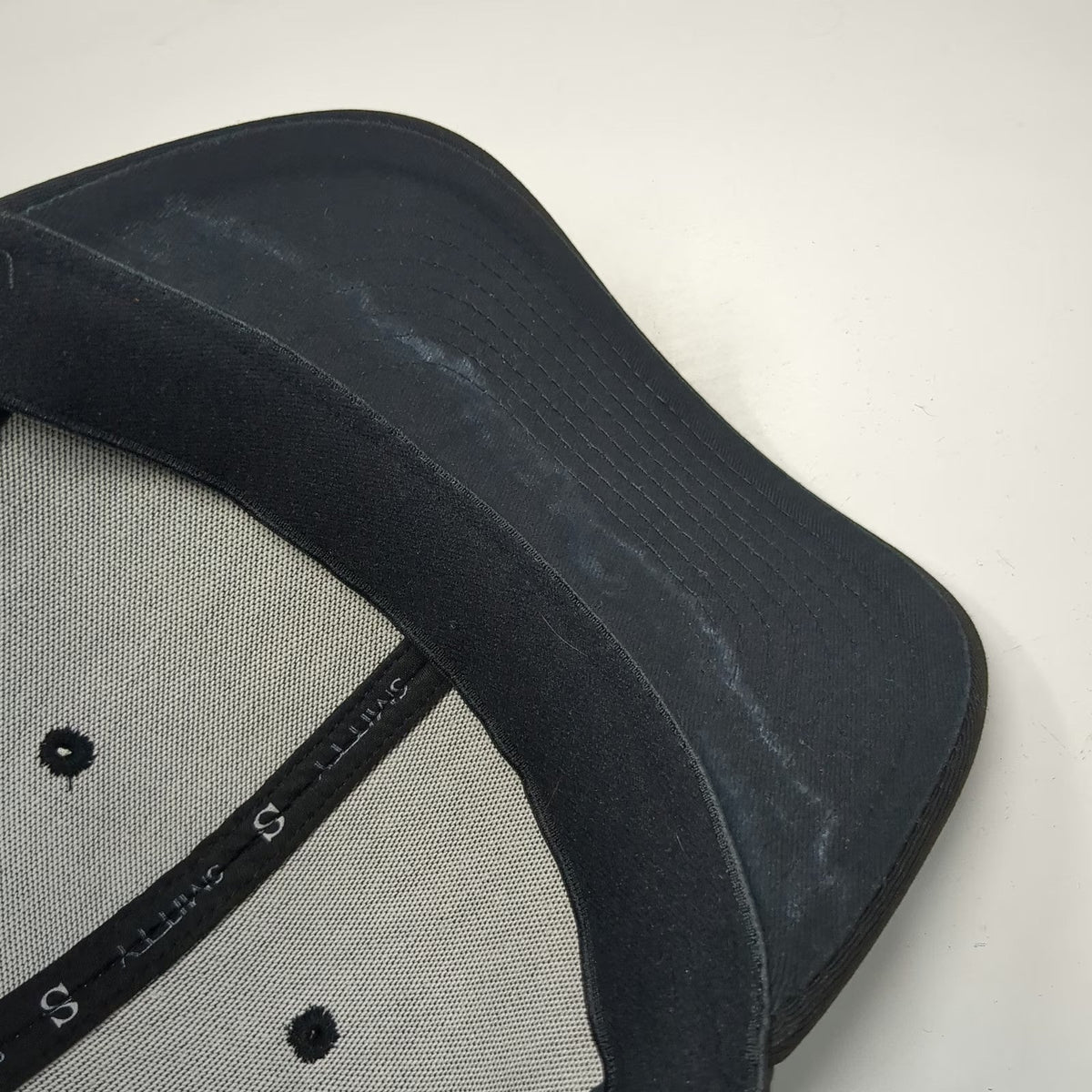 Smitty Baseball Cap Black M Flexfit White Seam Piping Fitted Umpire Sport Hat