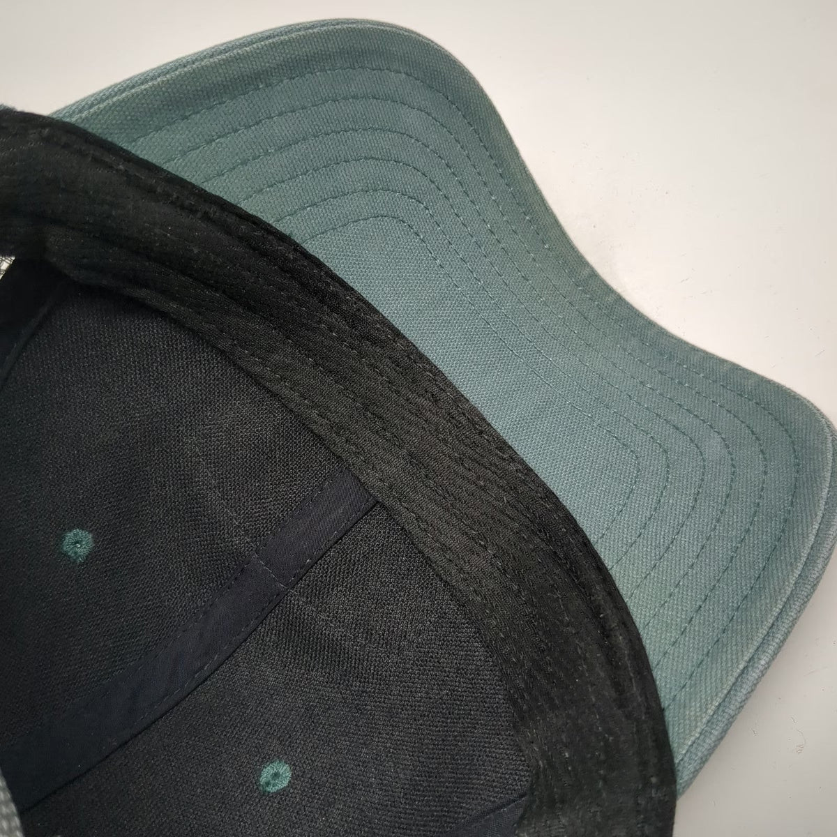 Dickies Trucker Hat Green One Size Mesh Snapback Workwear Logo Patch Gray Black