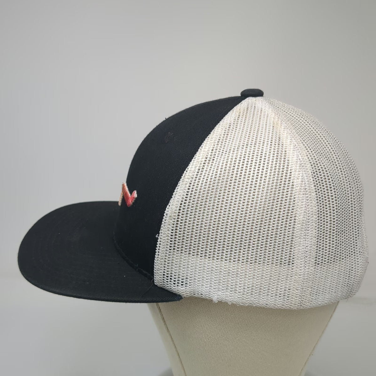 Kimes Ranch Trucker Hat Black White One Size Mesh Snapback Longhorn Steer Logo