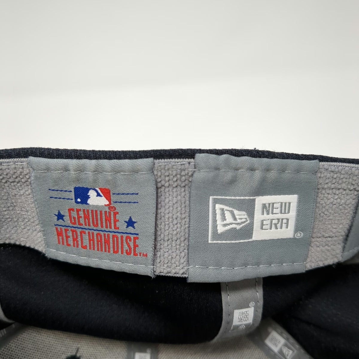 New York Yankees MLB New Era Baseball Cap Blue L 39THIRTY Stretch Fit Dash Hat