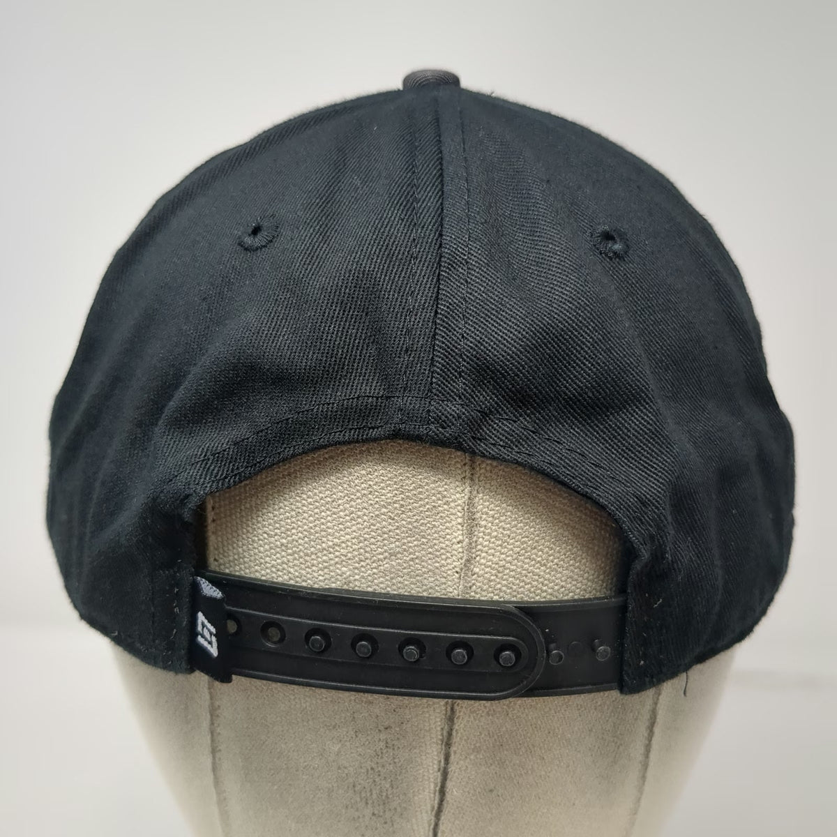 Black Box VR Fitness 5 Panel Black Hat One Size Snapback Level Up Your Life