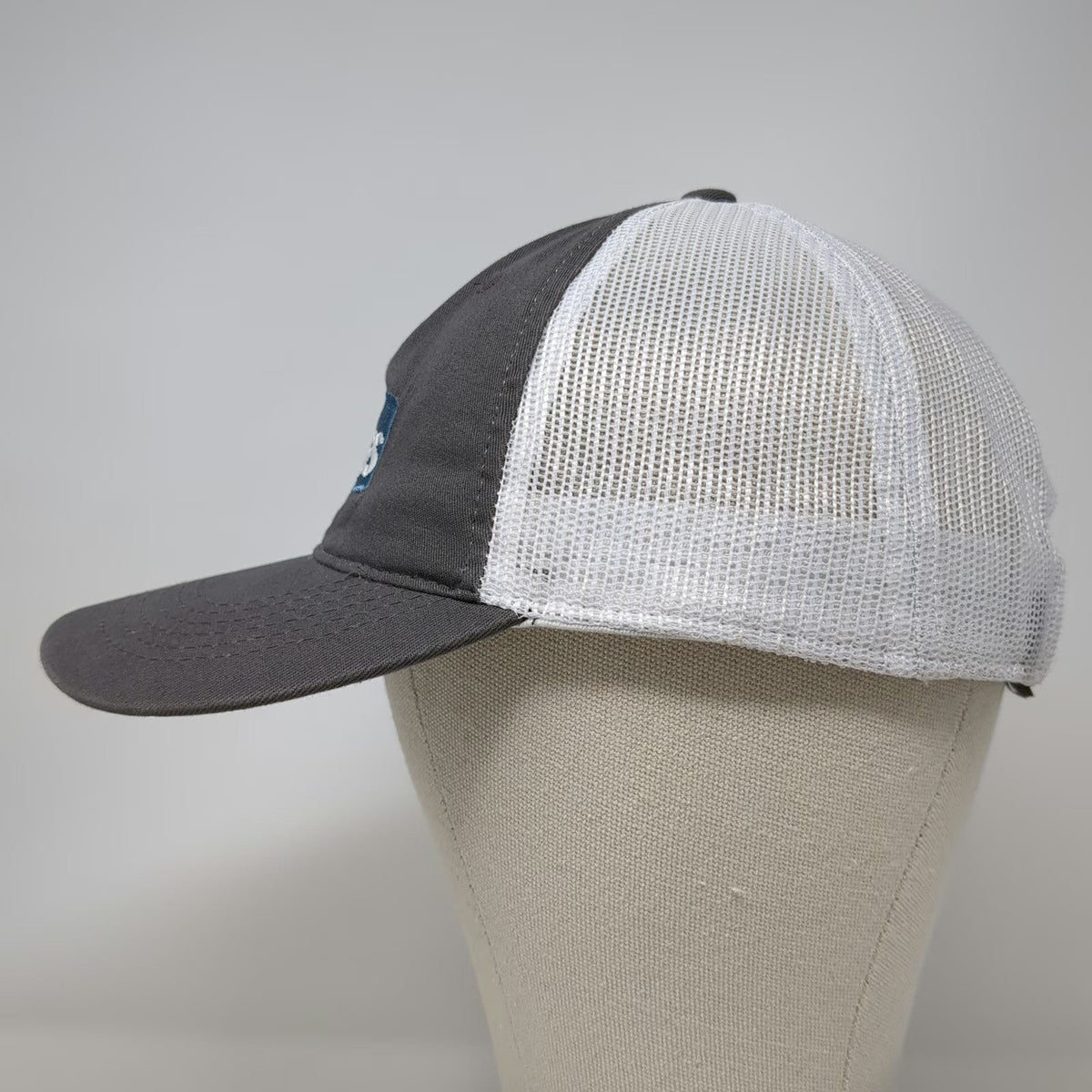 Outdoor Cap Baseball Cap Gray OS Hellas Patch Mesh Back Strapback Hat Blue Logo