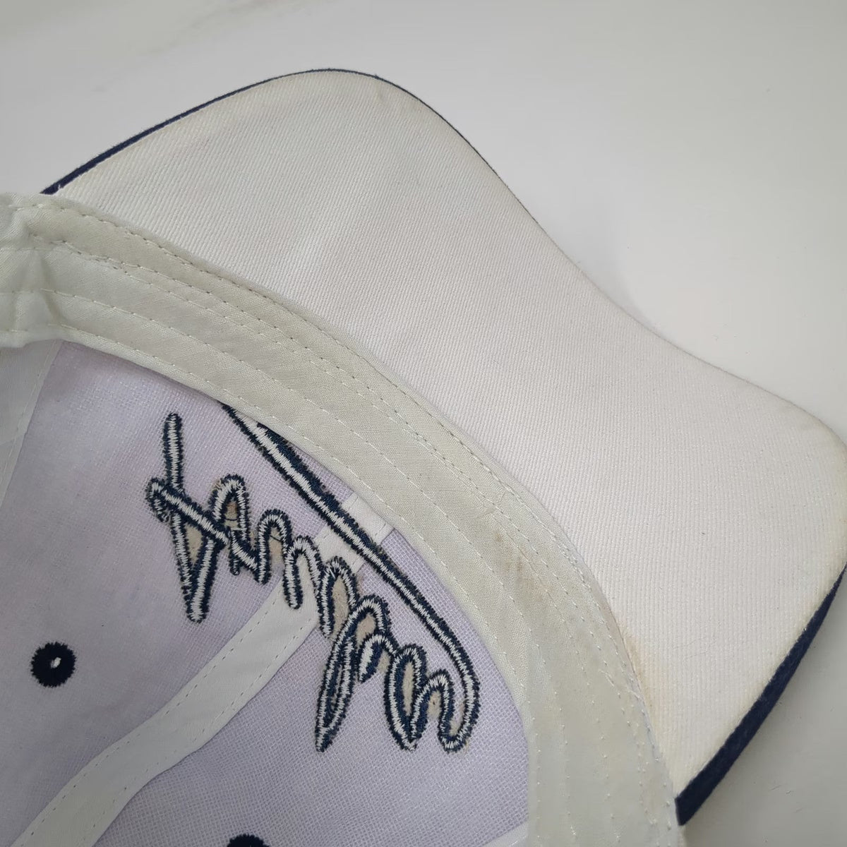 Tropical World Baseball Cap White One Size Aruba Happy Island Palm Tree hat