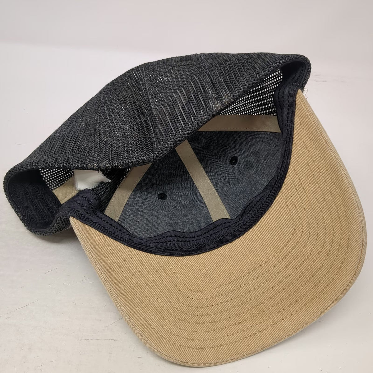 Columbia Baseball Cap Gray Beige One Size Mesh Back Pine Tree American Flag Hat