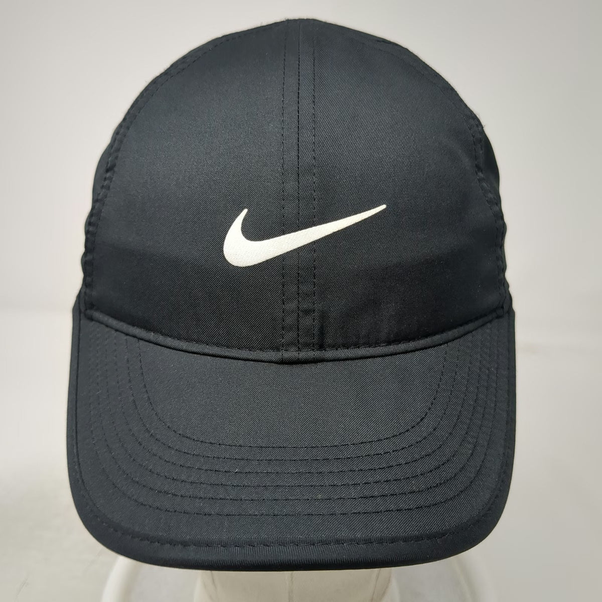 Nike Baseball Cap Black One Size Dri-Fit Featherlight Swoosh Strapback Hat