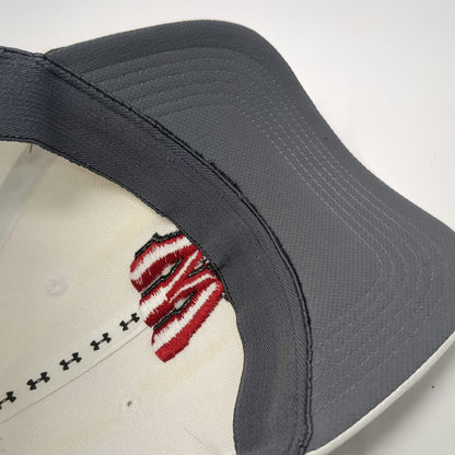 Under Armour Wisconsin Badgers NCAA Cap White Red L Stretch Fit Curved Brim Logo