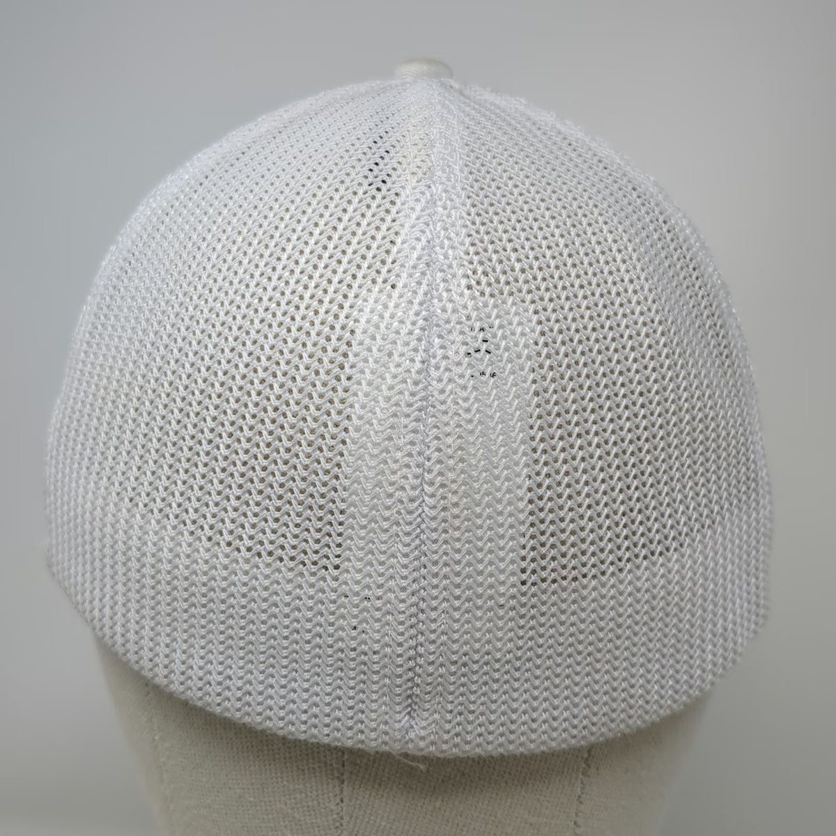 Columbia Baseball Cap White M Mesh Back Bison Patch Fitted Hat Buffalo Graphic