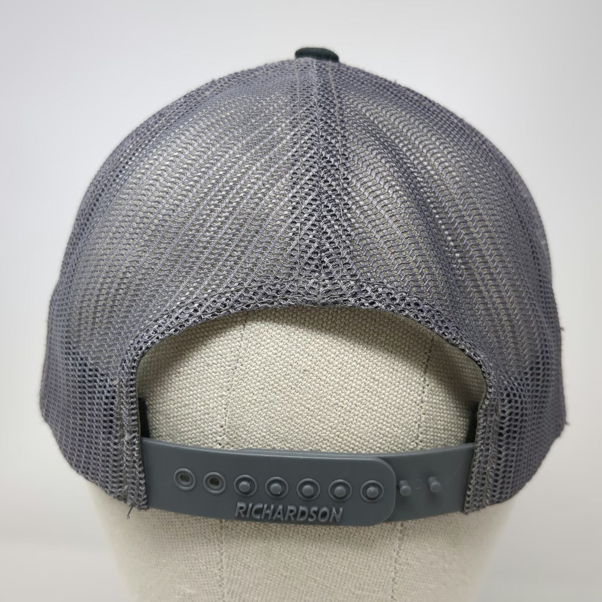 Richardson Trucker Hat Black One Size Snapback Gray Mesh Cherry Gulch Logo Blue