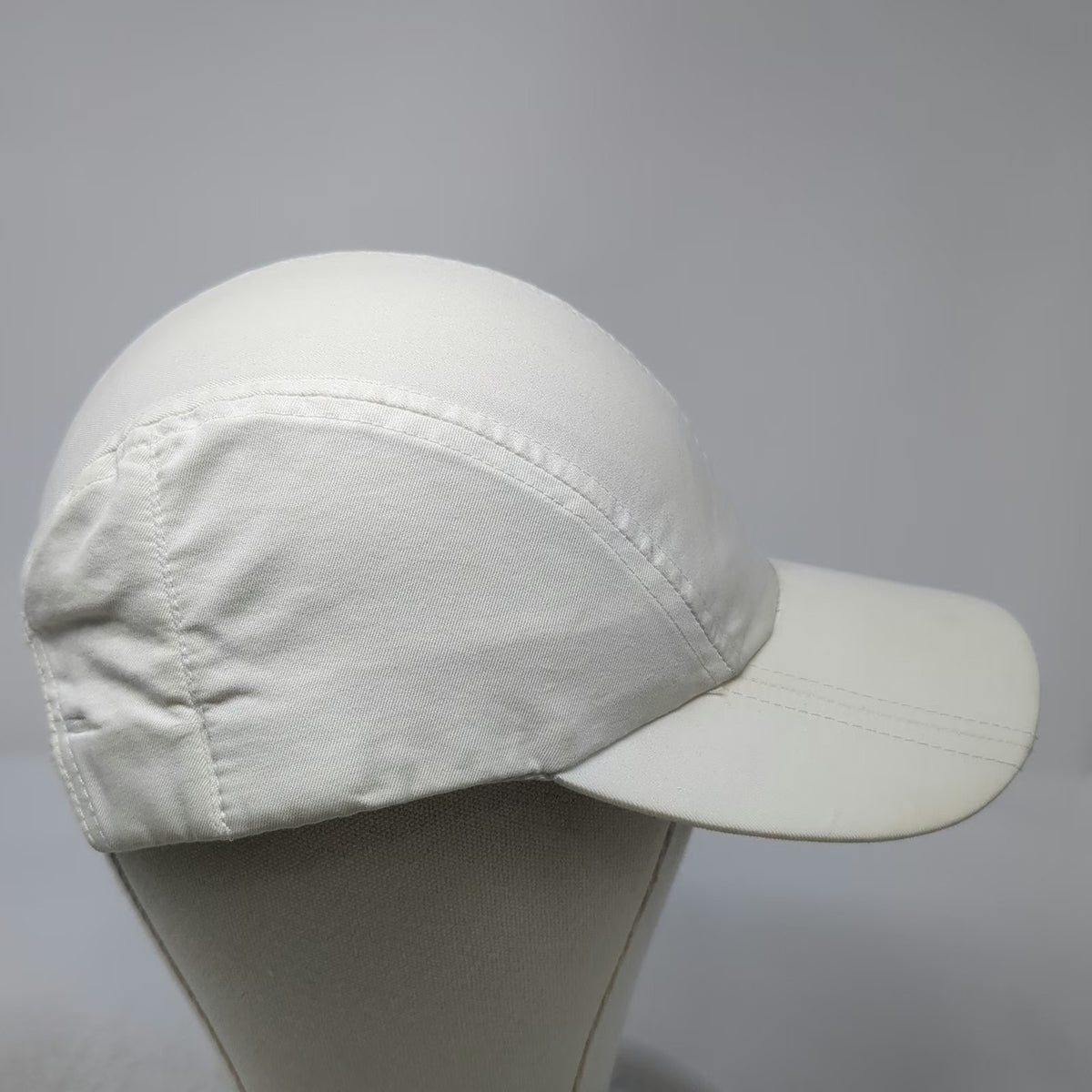 Nike Baseball Cap White One Size Golf Swoosh Hat Elastic Back Cotton Blend