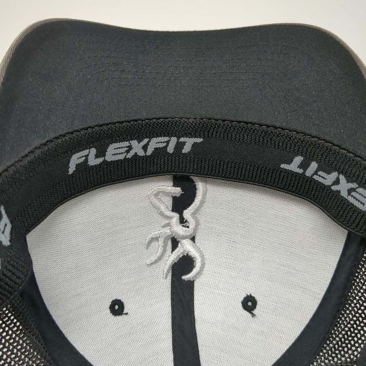 Browning Baseball Cap Gray Black White M Mesh Back Flexfit Buckmark Logo Hat