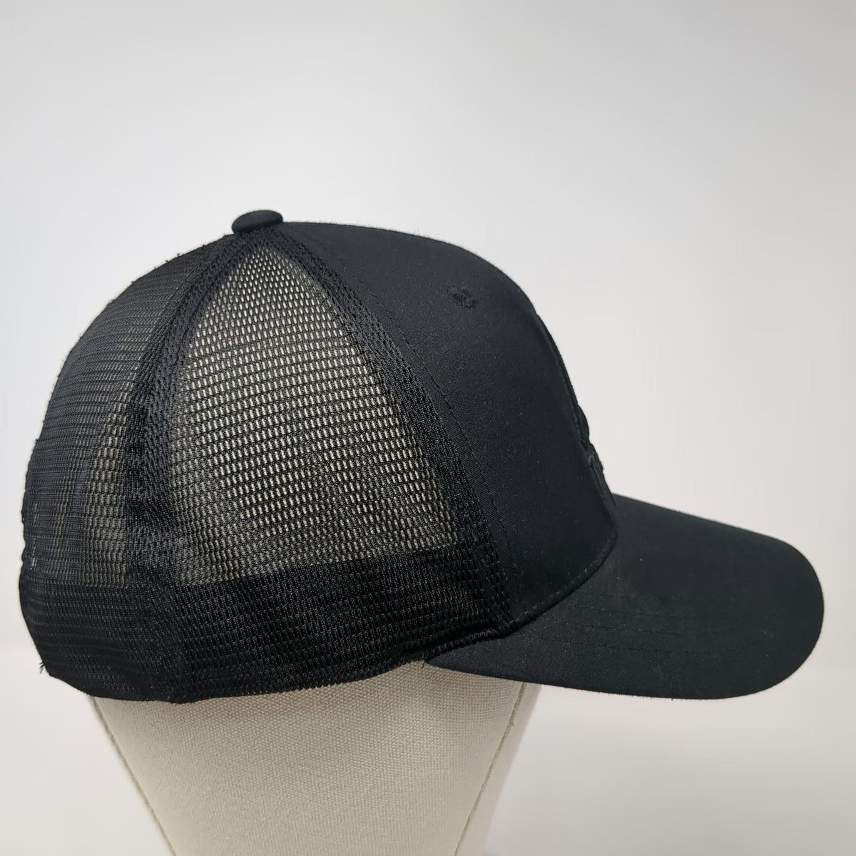 Reebok Trucker Hat Black One Size Mesh Back Snapback Structured Delta Logo