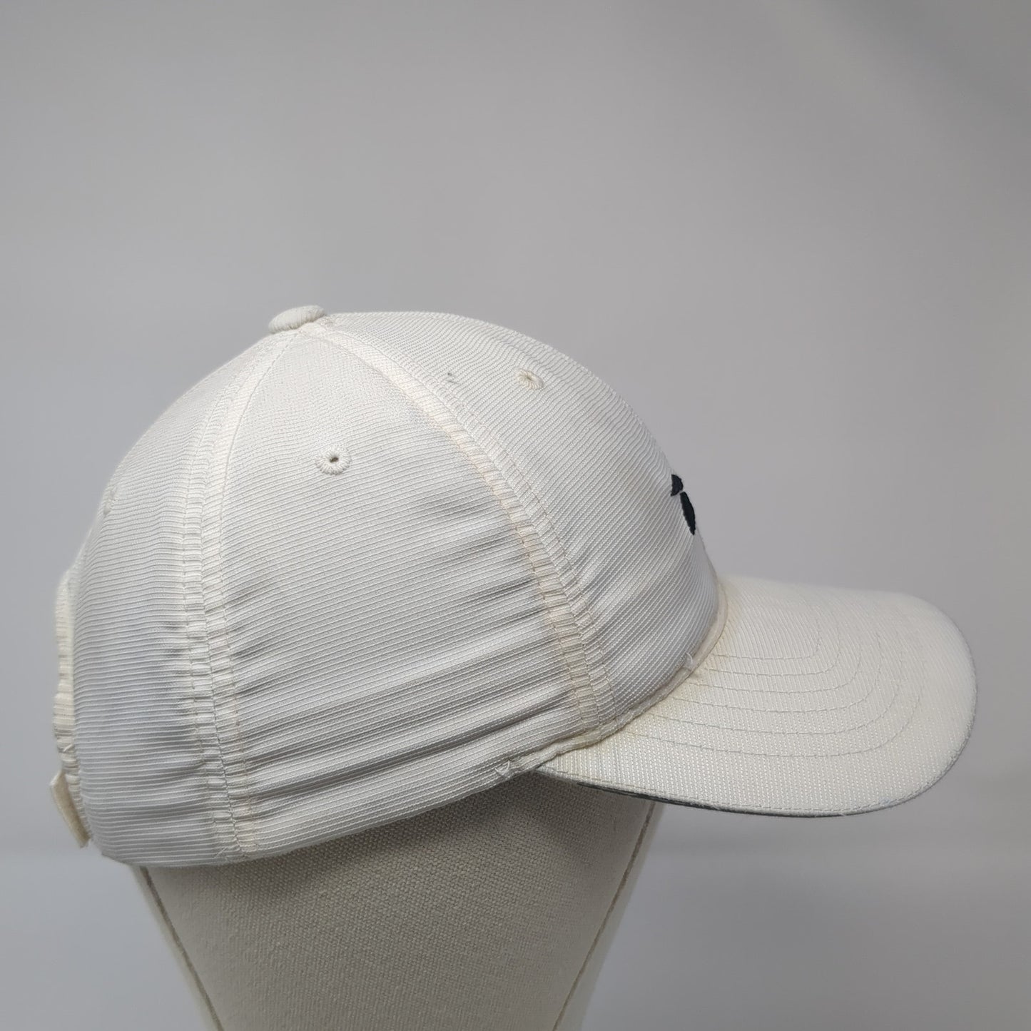 Reebok Strapback Baseball Cap White One Size Adjustable Embroidered 6 Panel