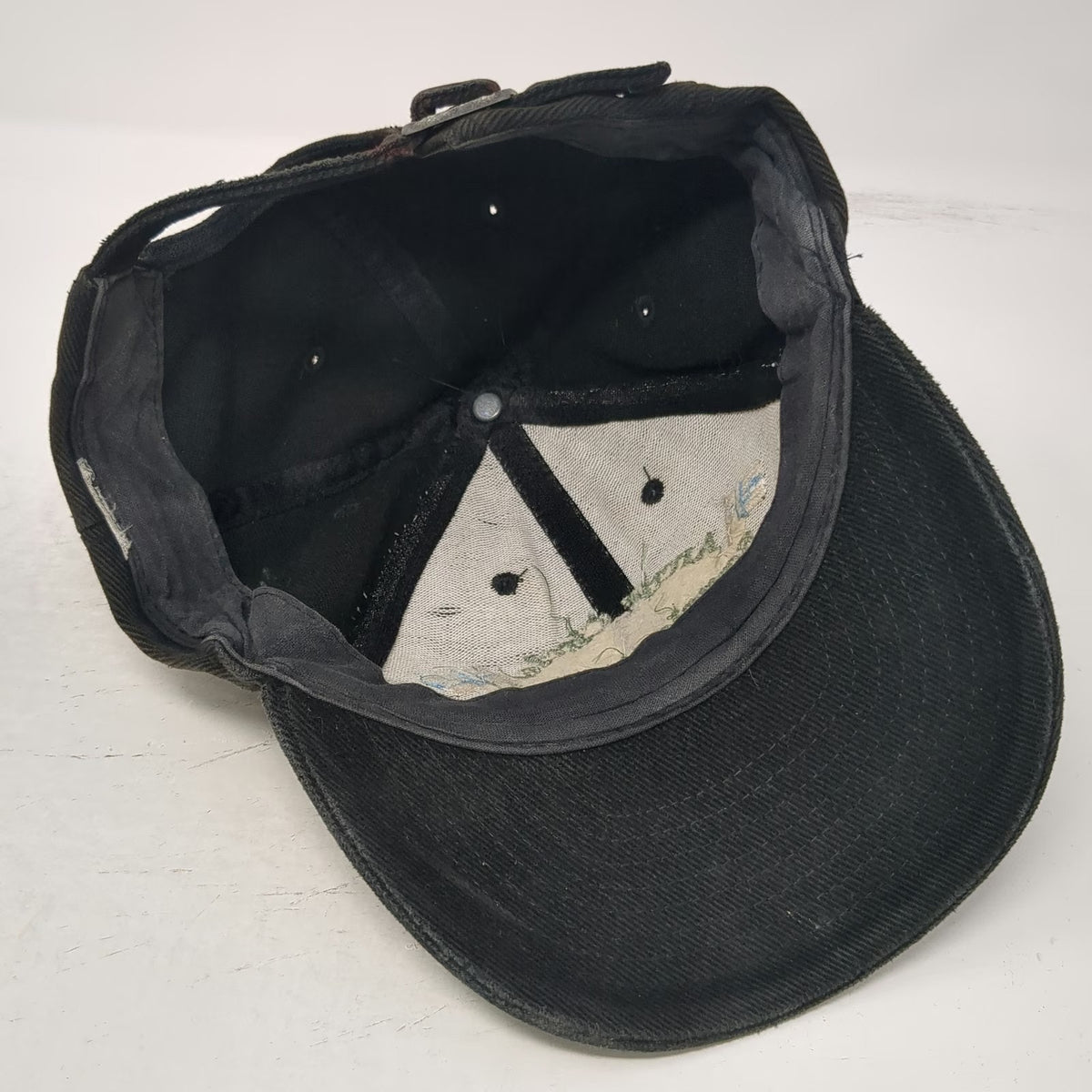 Black Baseball Cap One Size Arctic Circle Rovaniemi Finland Embroidered hat