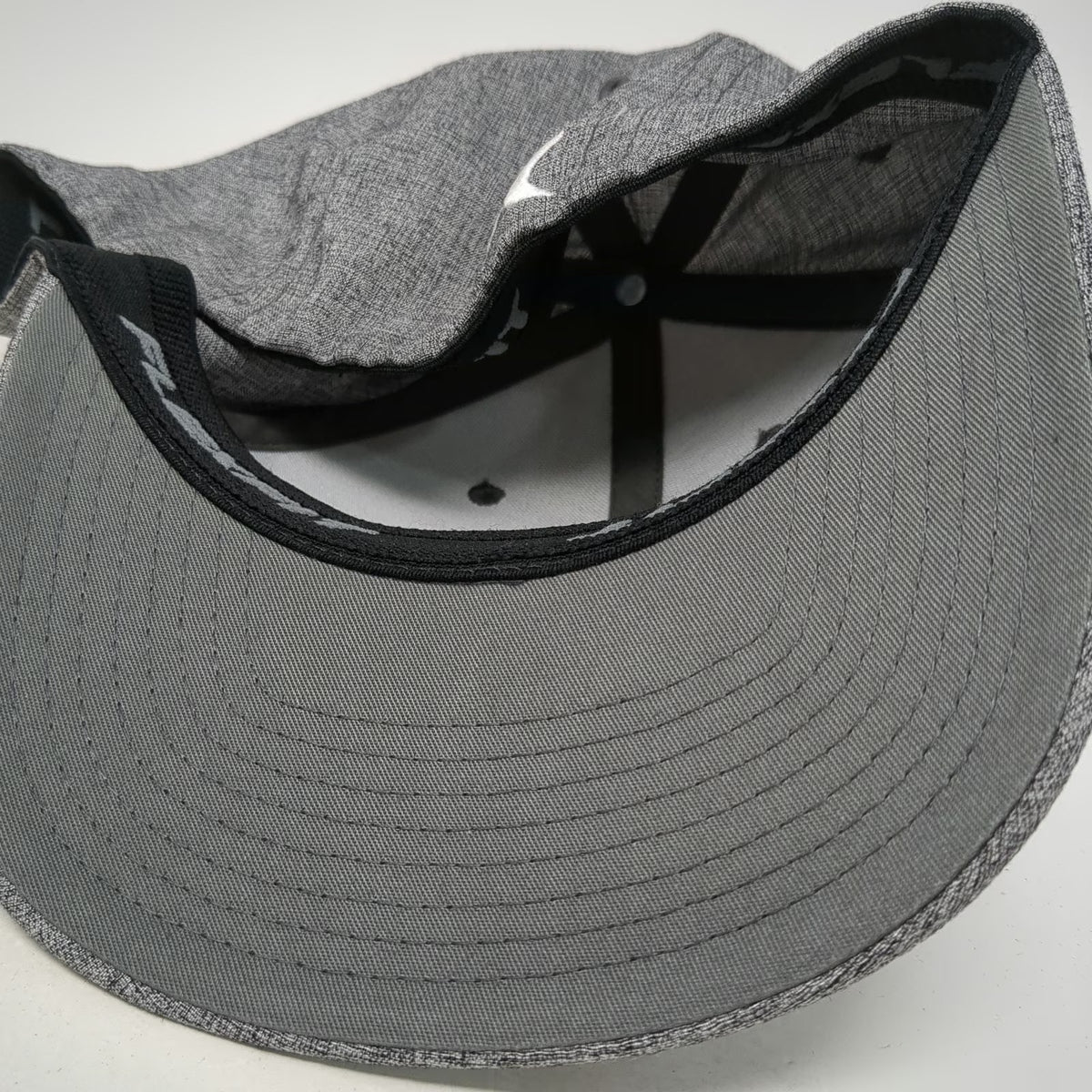 Hurley Baseball Cap Gray XL Fitted Flexfit Heathered Side Logo Hat Embroidered