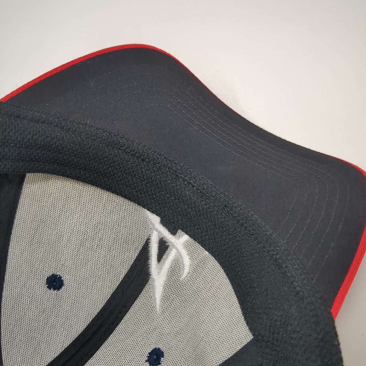 OC Sports Atlanta Braves MLB Baseball Cap Blue Red White One Size Mesh Hat