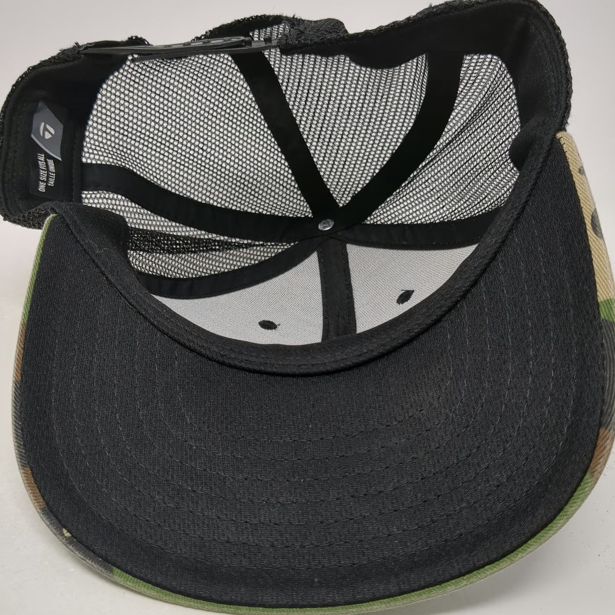 TaylorMade Original 1 Trucker Hat Green Camo Snapback One Size Mesh Golf Patch