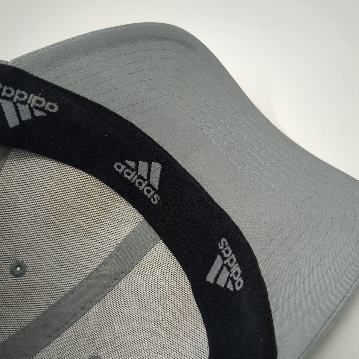 Adidas Baseball Cap Gray XL Aeroready Perforated Performance Polyester Tech Hat