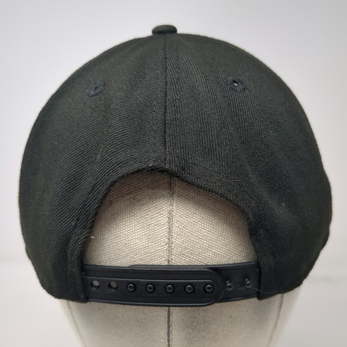 Philadelphia Eagles NFL New Era Snapback Black One Size 9FIFTY Hat Gray Brim