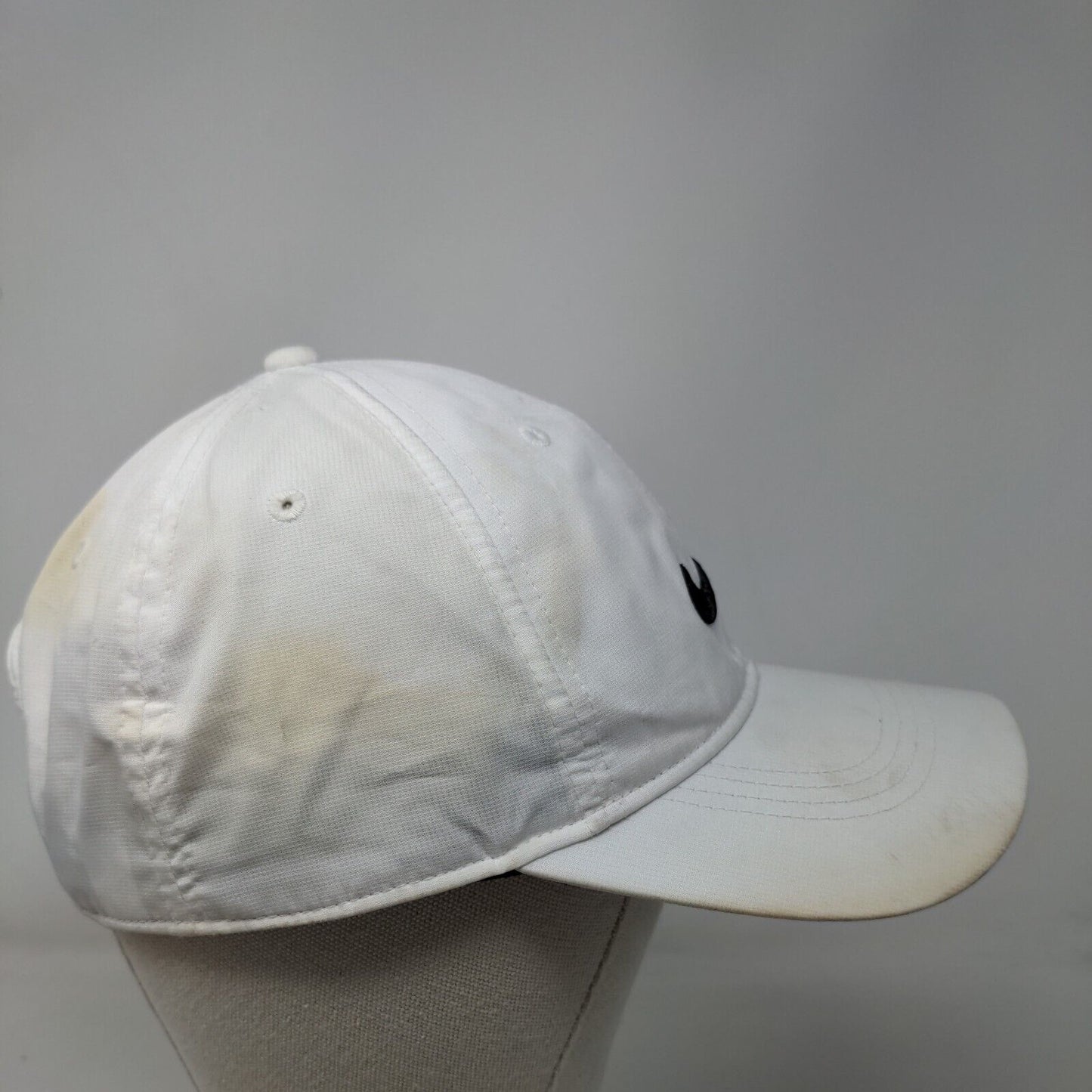 Nike Swoosh Strapback Hat White OSFM Embroidered Logo Legacy91 Dri-Fit