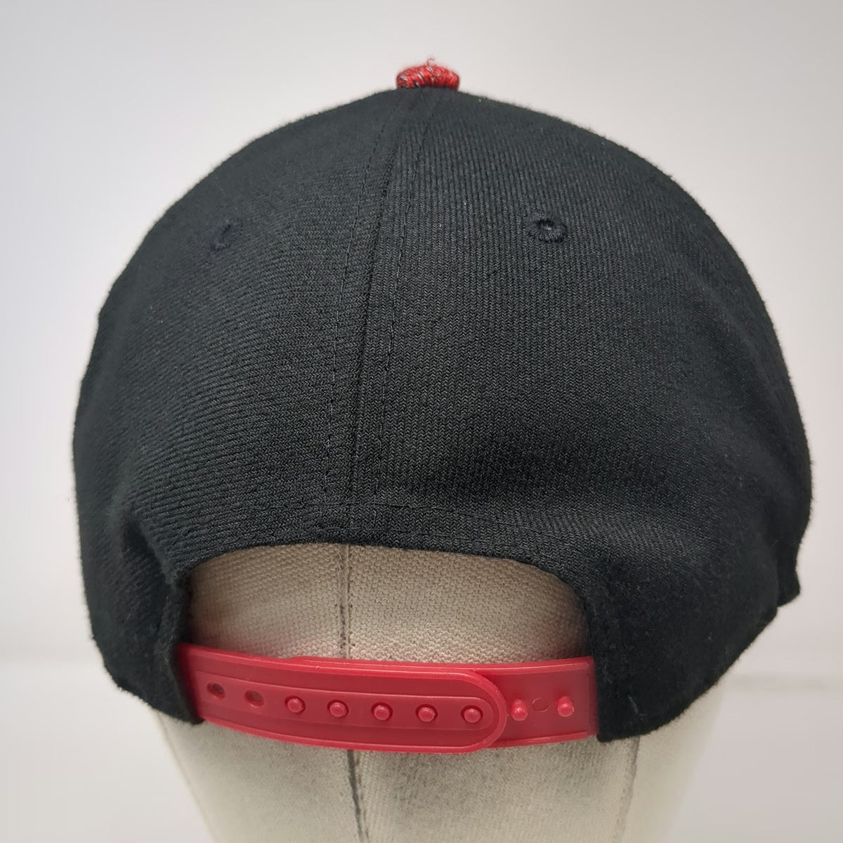 New Era Chicago Blackhawks NHL Snapback Hat Black Red One Size 9FIFTY Flat Brim