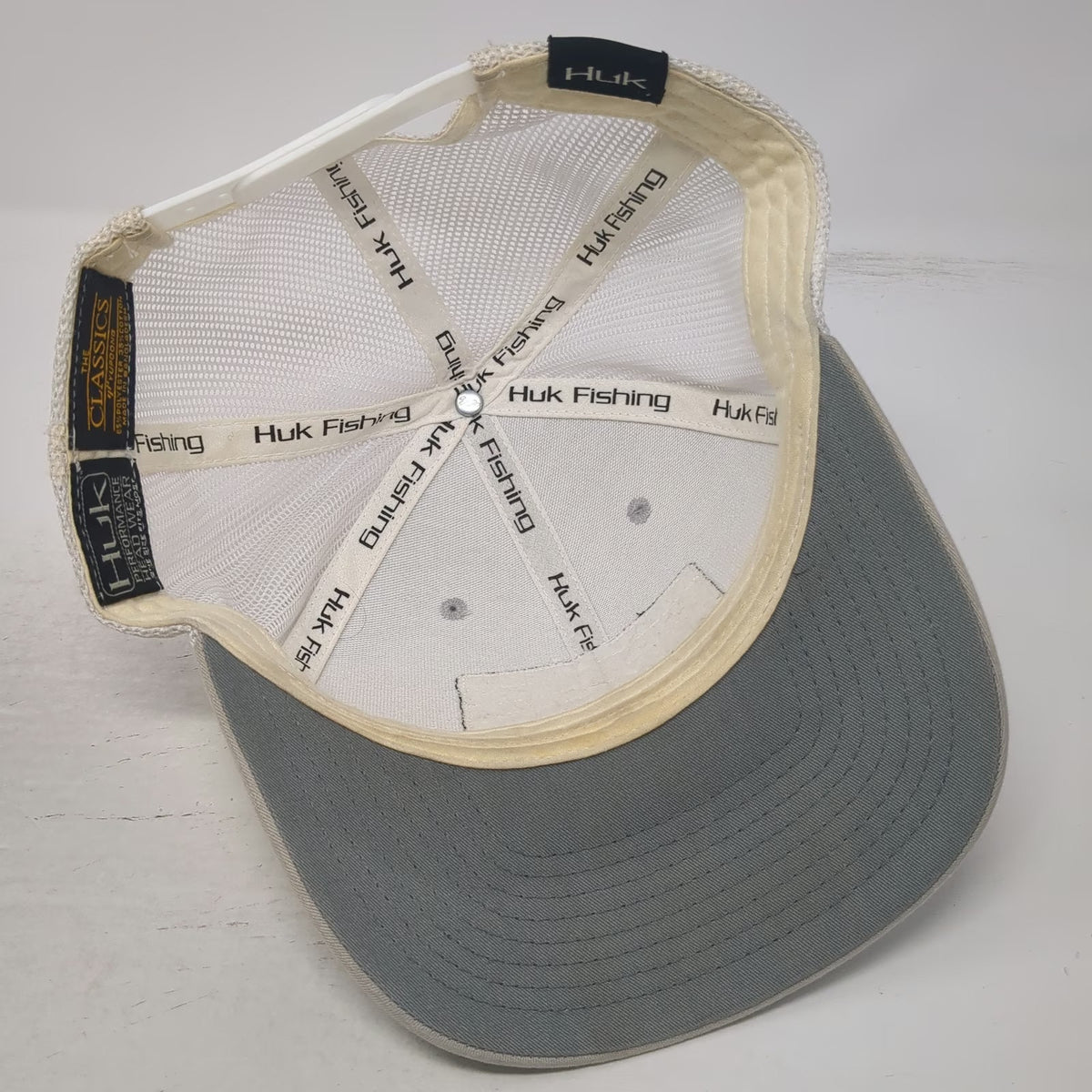 Huk Trucker Hat Gray One Size Mesh Back Fishing Logo Snapback Curved Brim Patch