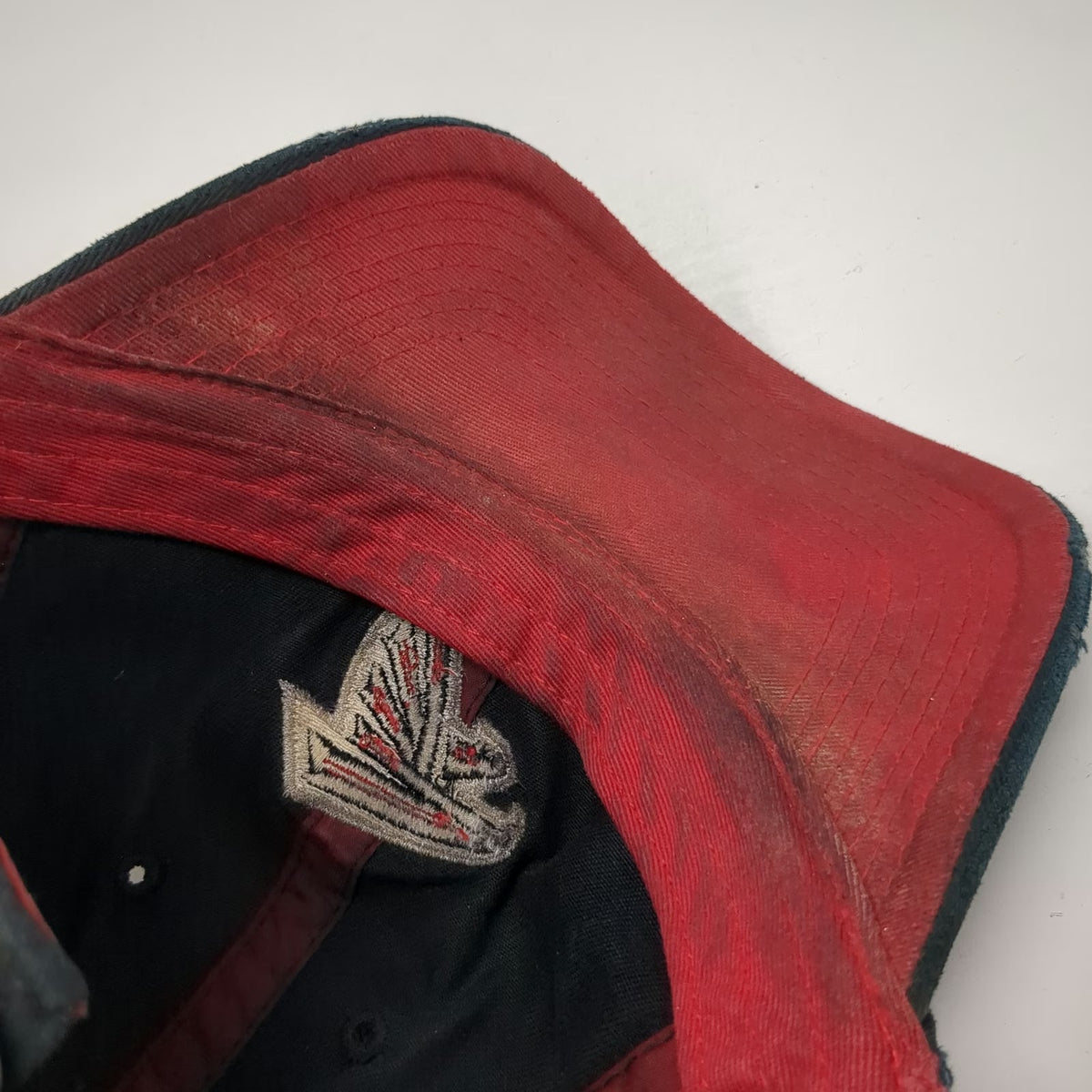 Atlanta Falcons NFL Reebok Cap Black One Size Distressed Red Underbrim Strapback