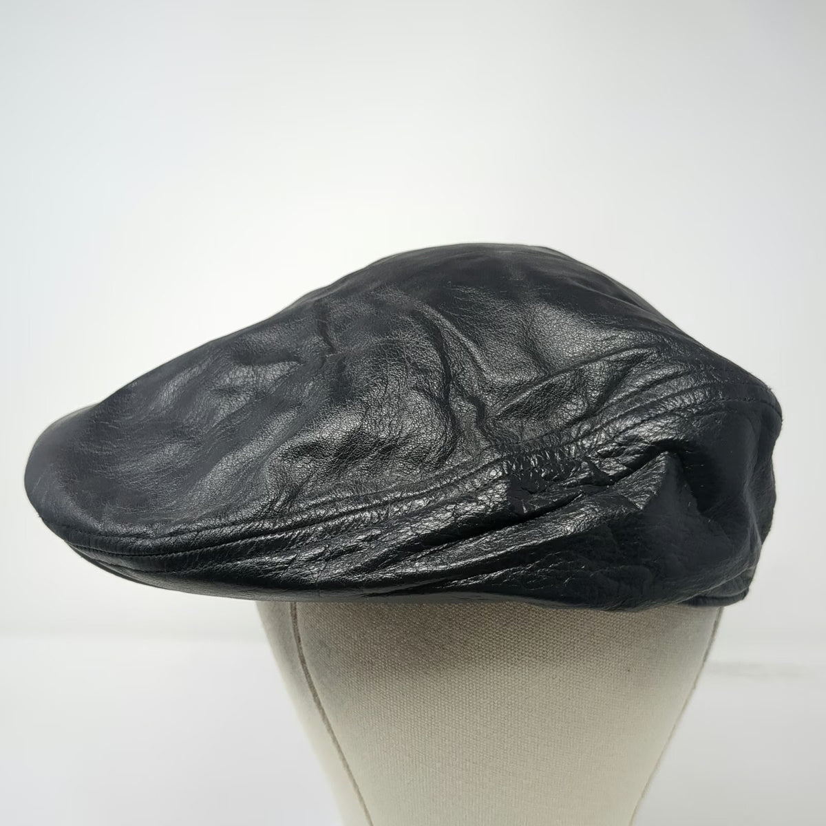 Harley-Davidson Newsboy Cap Black L Leather 100th Anniversary Metal Badge Hat