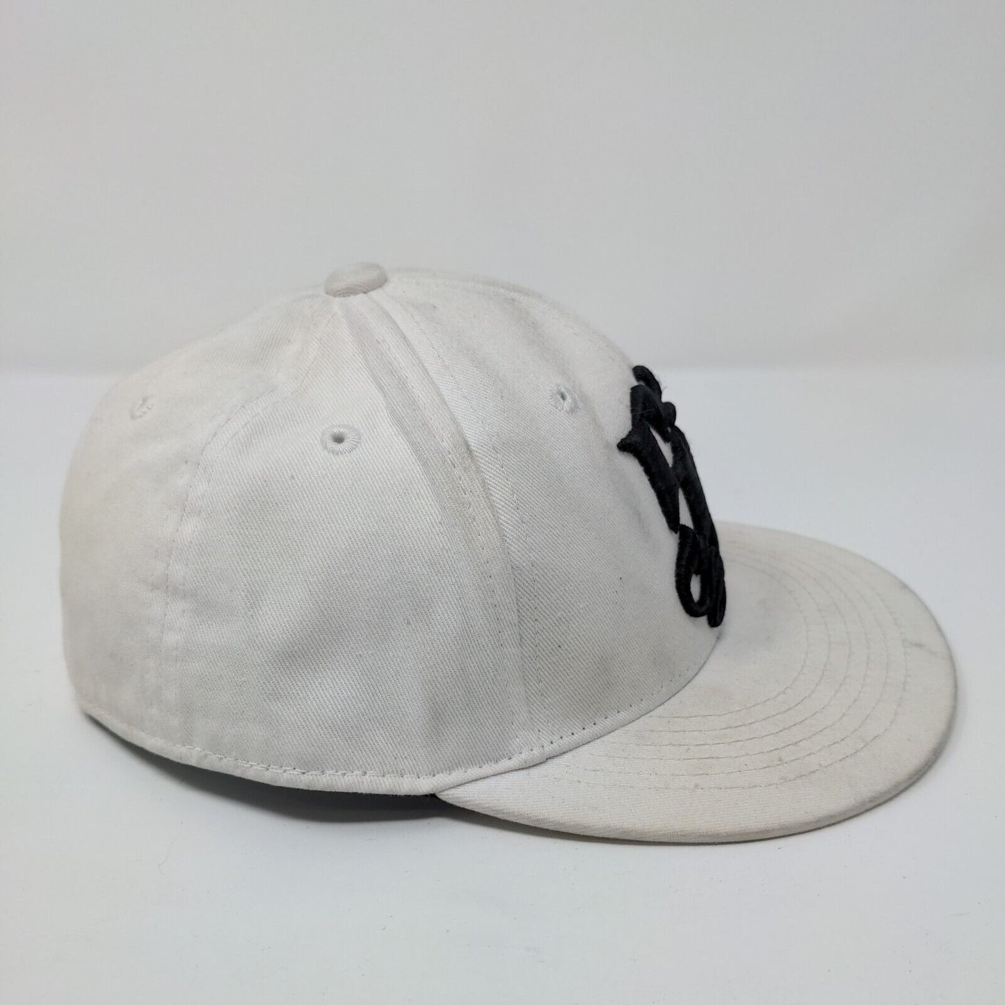 SP Southpole Boys Fitted Hat White Size 6 5/8 Embroidered 6 Panel Cotton