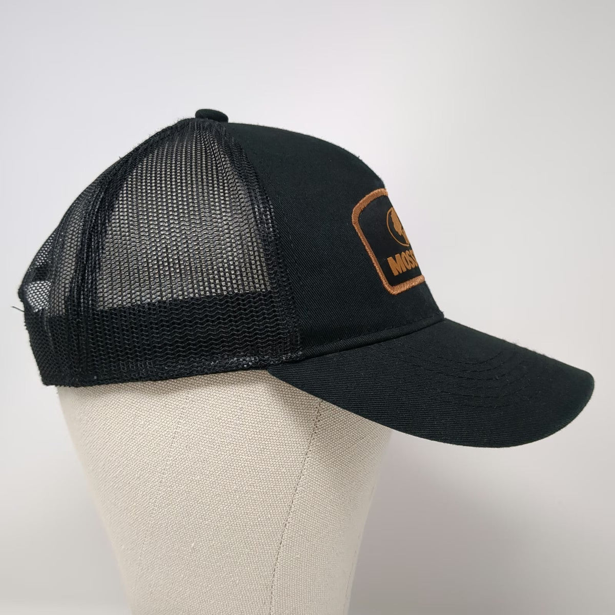 Mossy Oak Trucker Hat Black One Size Snapback Mesh Back Embroidered Logo Patch