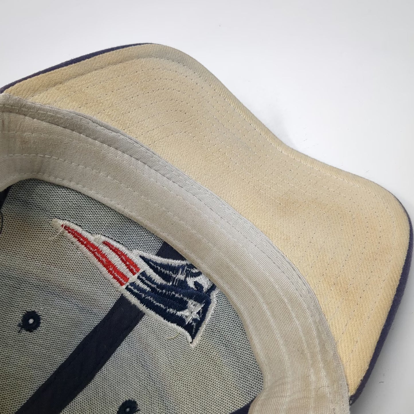 Reebok NFL New England Patriots Blue XL Hat Contrast Stitching Stretch Fit Cap