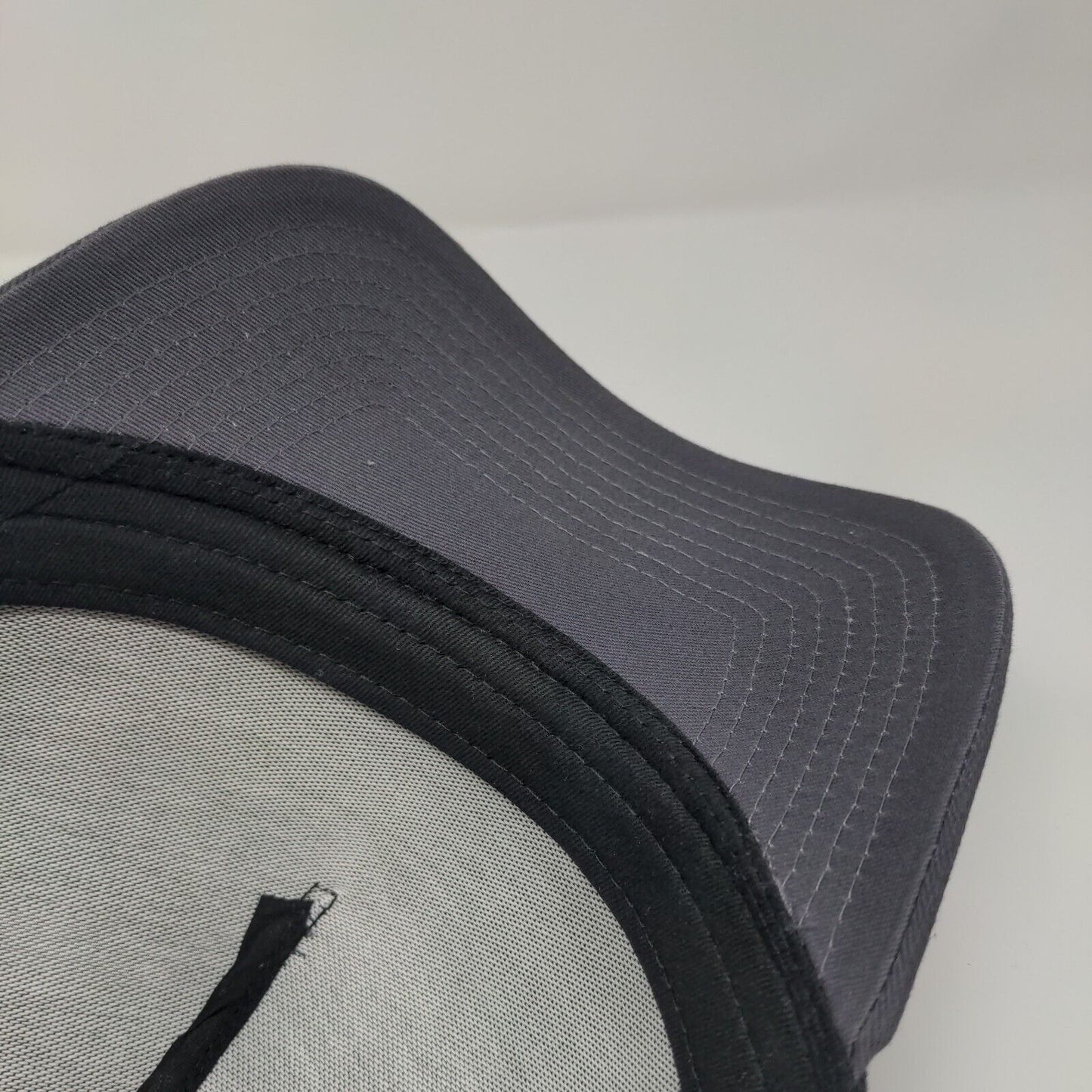 New Era Snapback Trucker Hat Gray OSFM Adjustable 9Forty Mesh Back 6 Panel