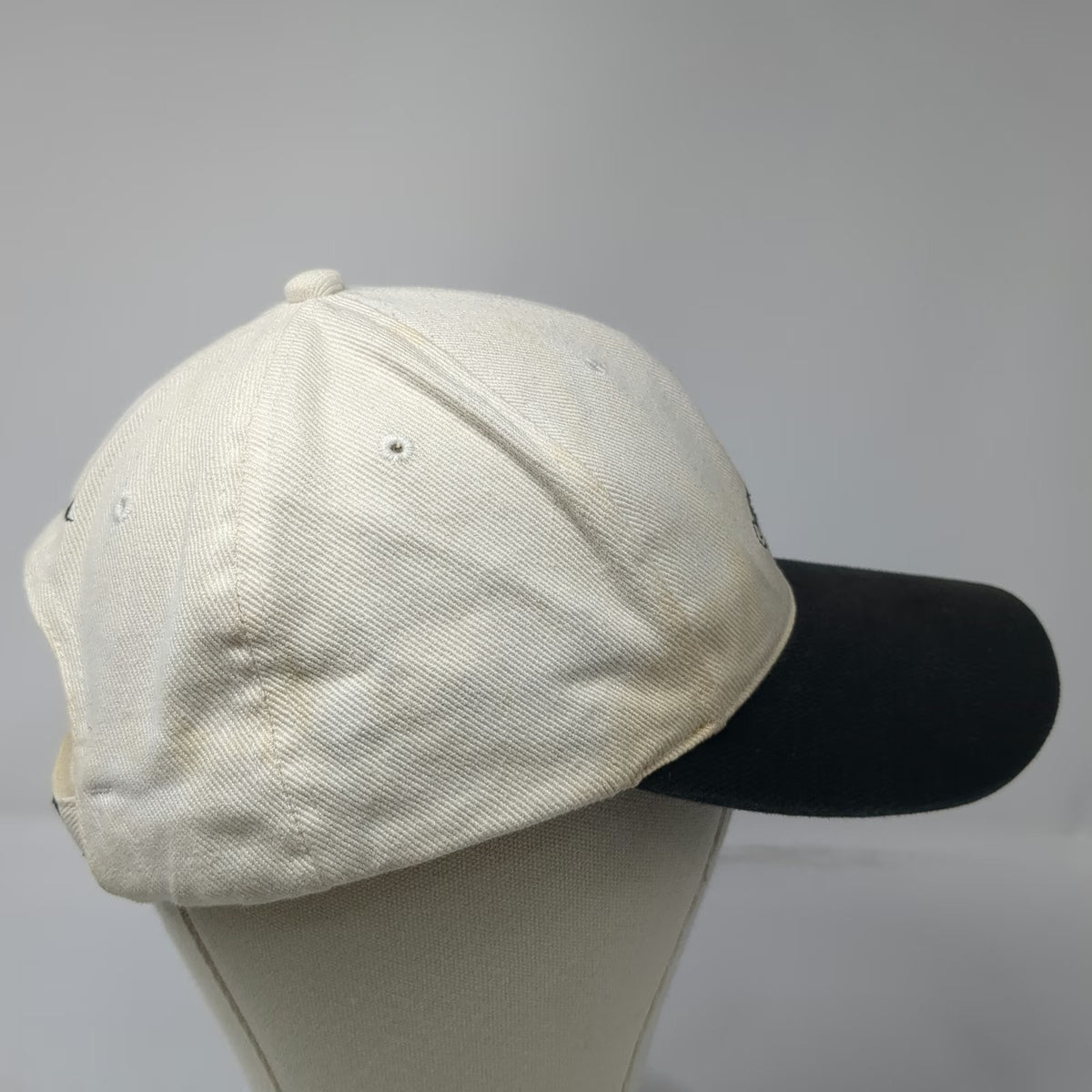 Nike Baseball Cap White Black One Size Bellagio Seahorse Golf Strapback Logo Hat