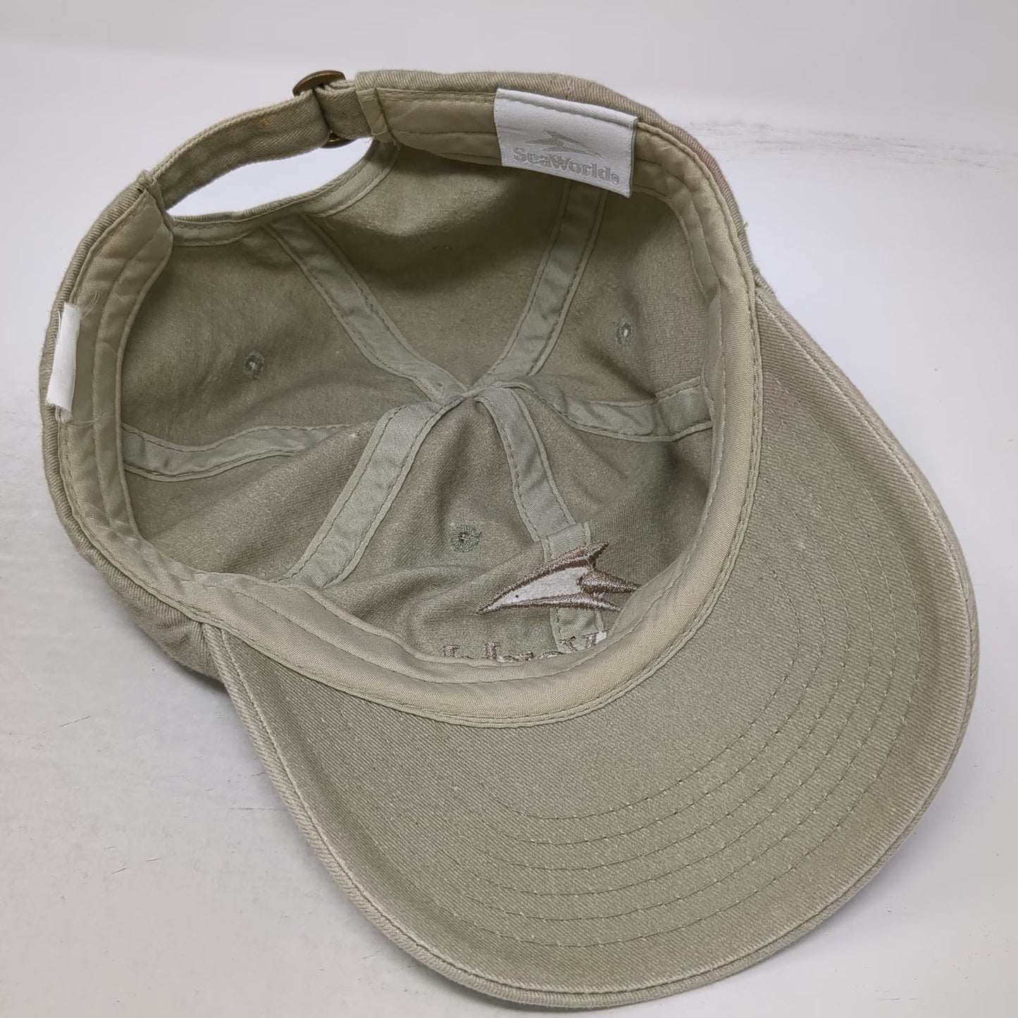 SeaWorld Baseball Cap Beige OS Embroidered Logo Slideback Strapback Hat Park