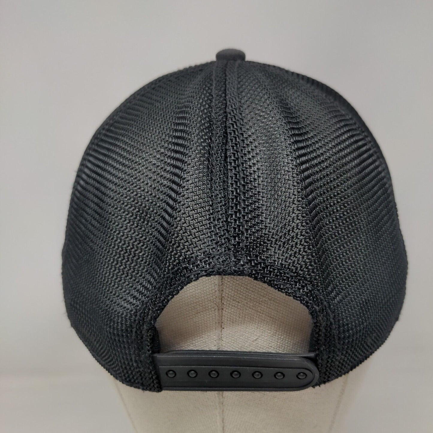 Under Armour Snapback Trucker Hat Black OSFA Embroidered Patriotic Mesh Back