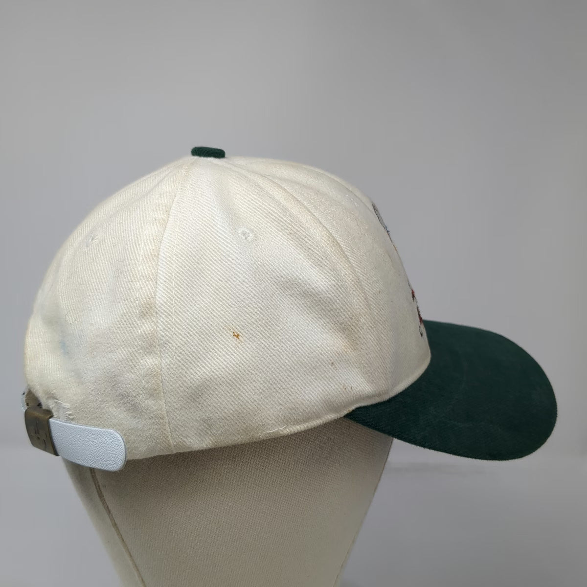 Disney Goofy's Hat Co Baseball Cap White Green Donald Duck Golfing Hat Vintage